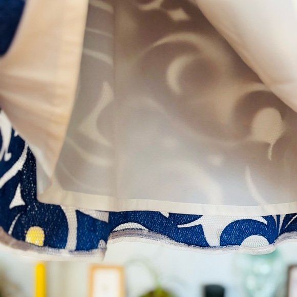 BCBGMAXAZRIA Pleated Skirt with Pockets - Picture 9 of 11